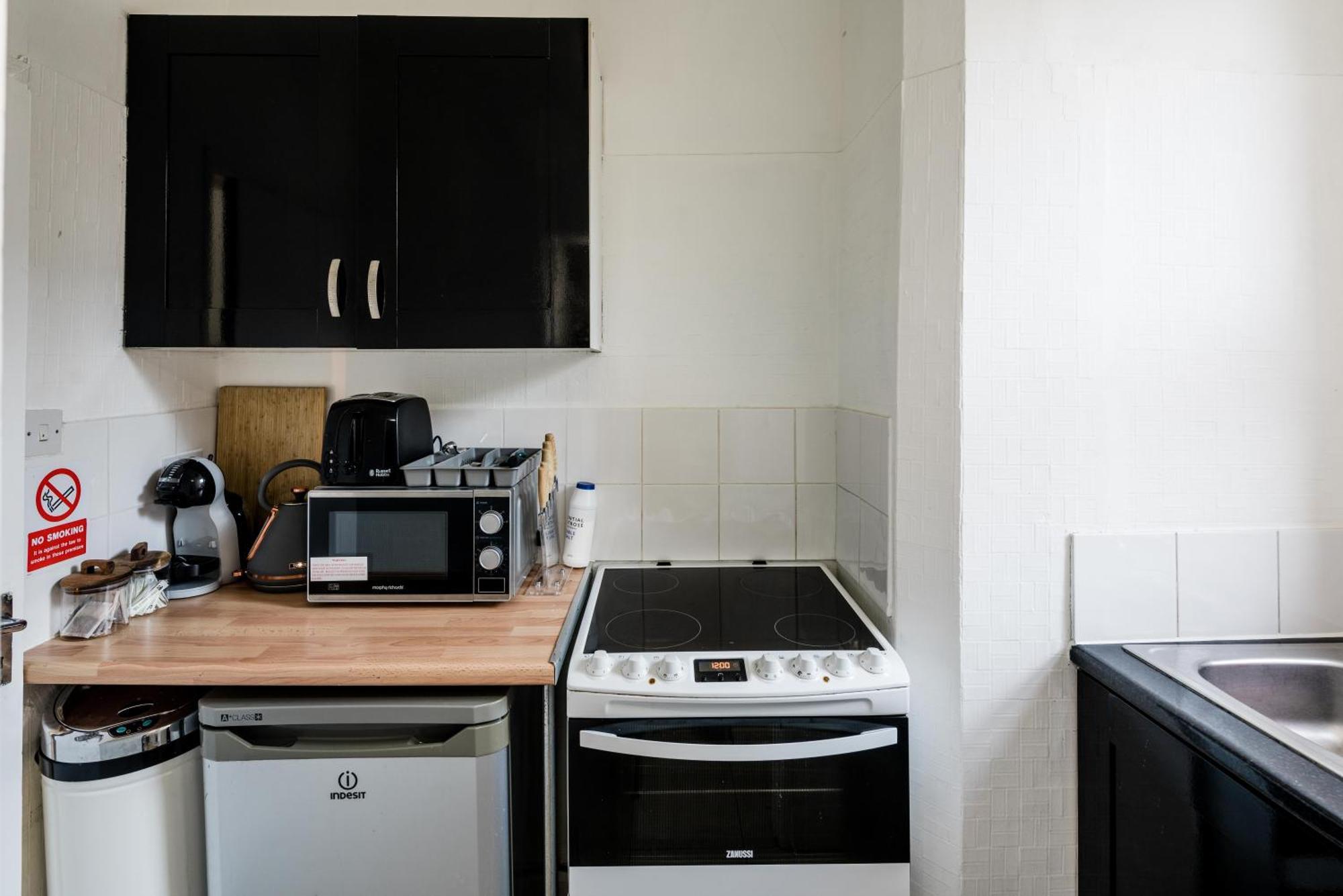Cosy 1 Bedroom Home In Fitzrovia Лондон Екстериор снимка