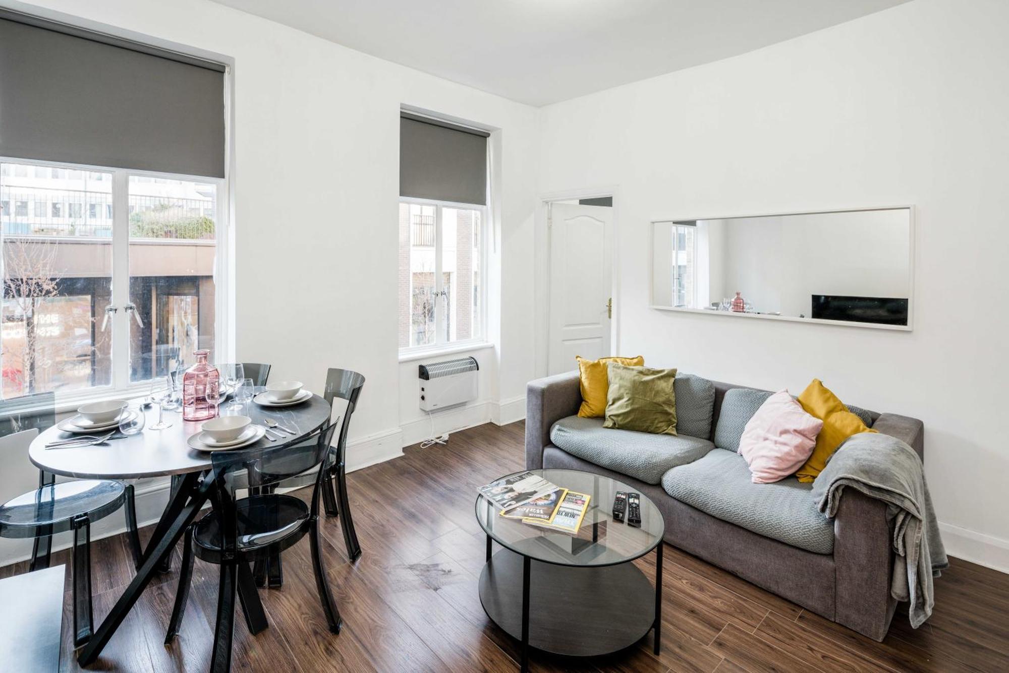 Cosy 1 Bedroom Home In Fitzrovia Лондон Екстериор снимка